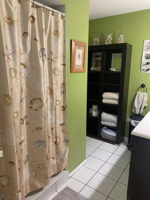 One Bed Suite Near Beaches And Downtown Sarasota Buitenkant foto